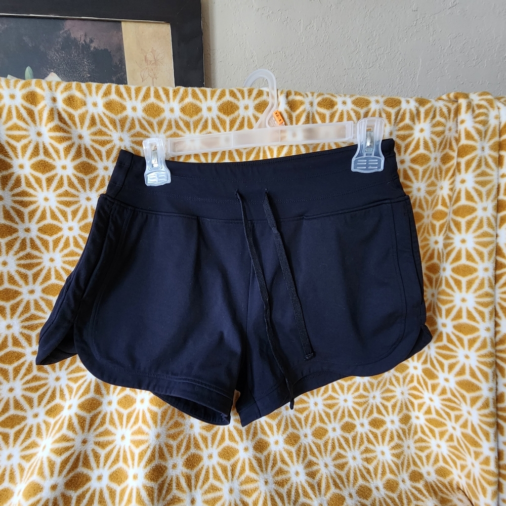 Zyia Black Hybrid Shorts
